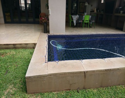 Exclusive Solar Pool Covers www.pool-covers.co.za